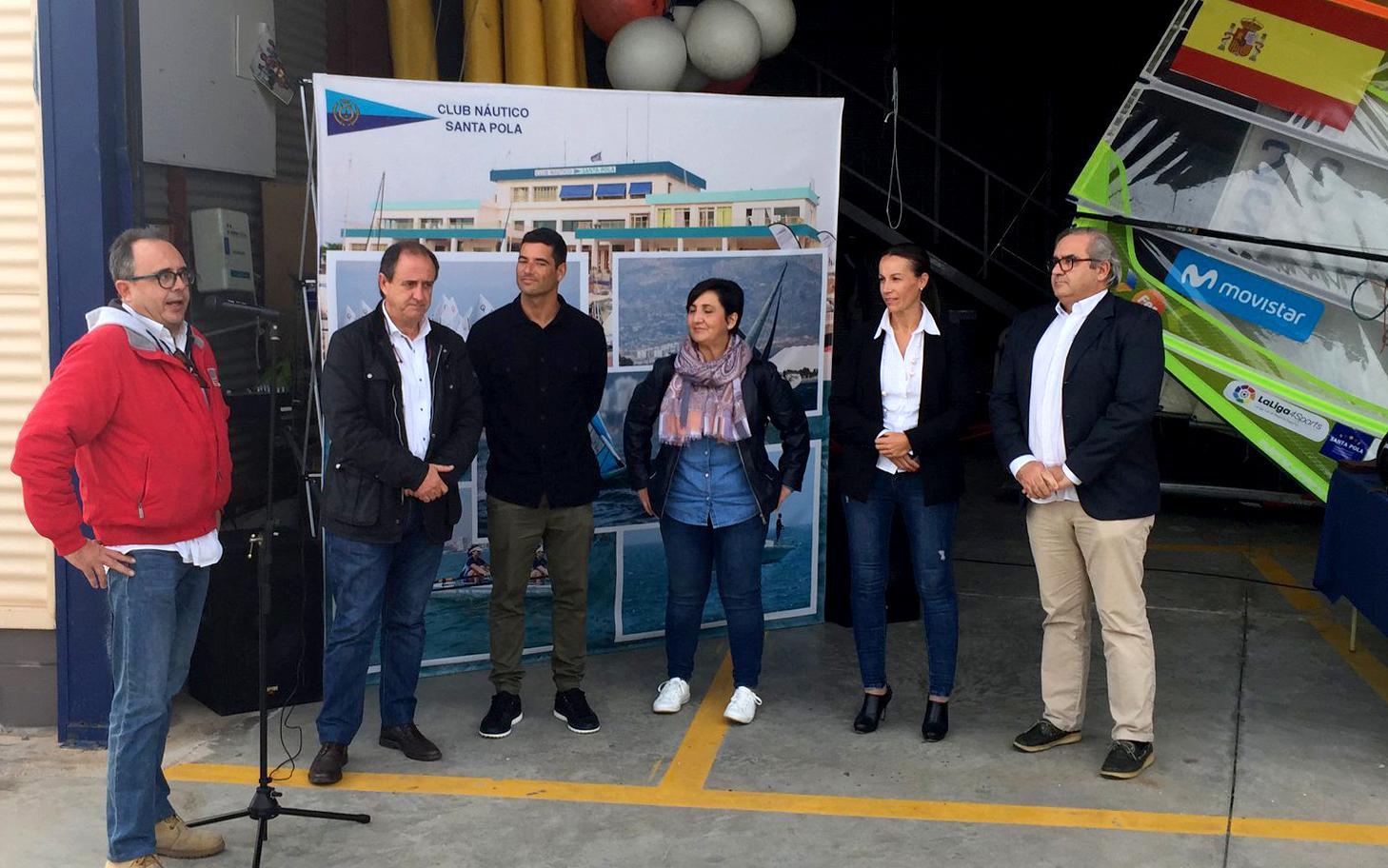 Iván Pastor inaugura el futuro proyecto del Centro de Entrenamiento y Tecnificación de Windsurf en Santa Pola