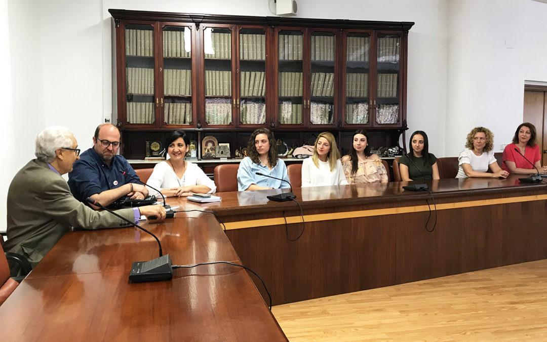 El Ayuntamiento de Santa Pola acoge a las participantes del Intercambio Juvenil en Grecia del Programa Erasmus +